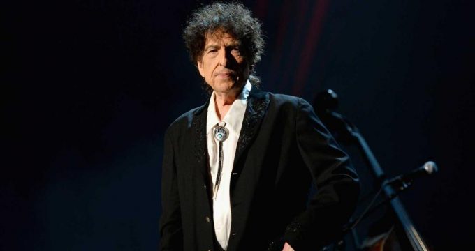 Bob Dylan volta ao estúdio enquanto segue sua turnê