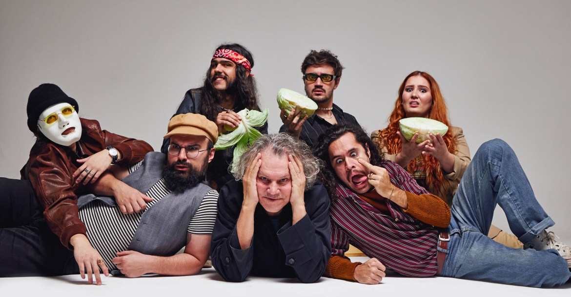 Álbum “Aminoarrigo” traz releitura de clássicos de Arrigo Barnabé