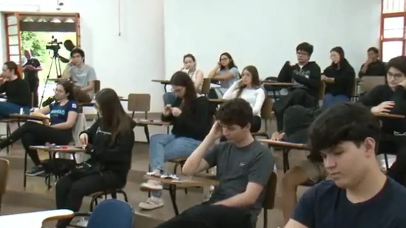 UEL libera locais de prova e cartão de inscrição do Vestibular 2027 nesta terça-feira (13)