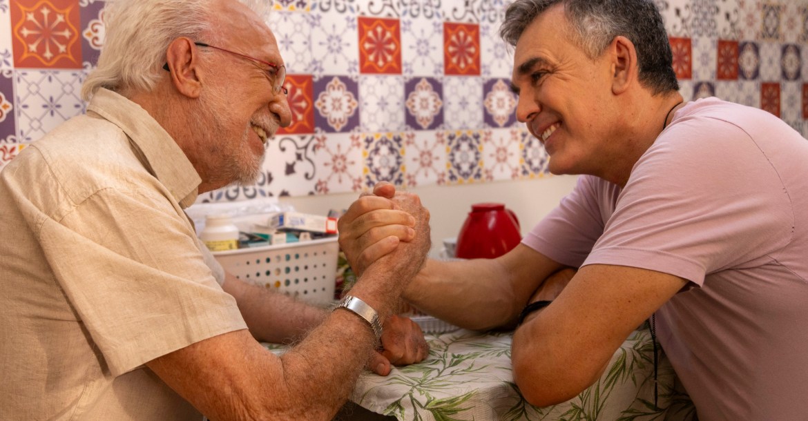 “Setembro Lilás” inicia com exibição de curta e roda de conversa sobre Alzheimer
