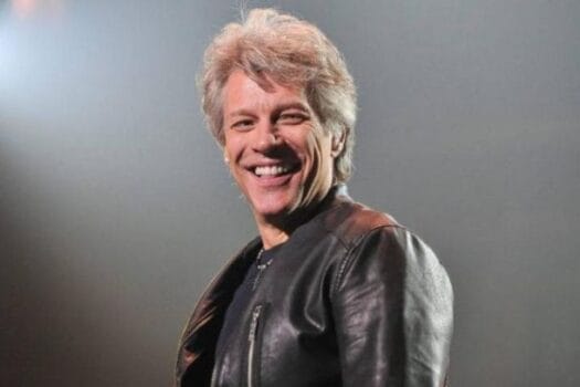 Bon Jovi anuncia retorno aos palcos após cirurgia nas cordas vocais