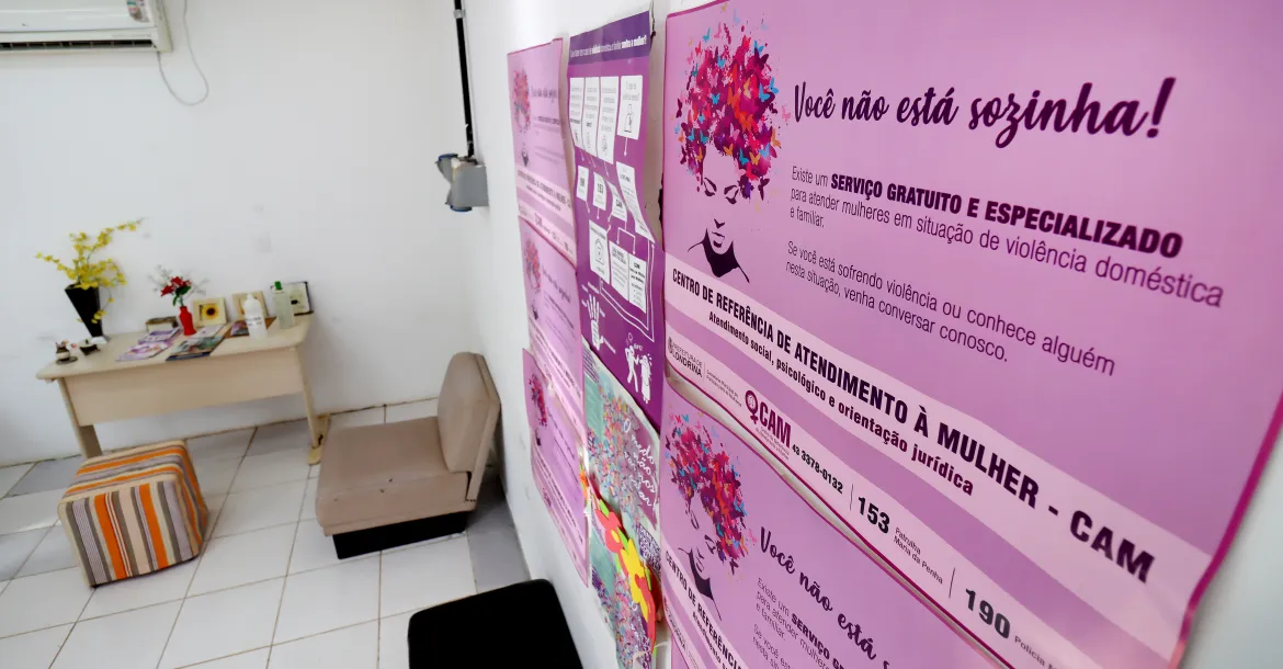 Centro de Oficinas para Mulheres promove ensaio fotográfico com mulheres atendidas pelo CAM