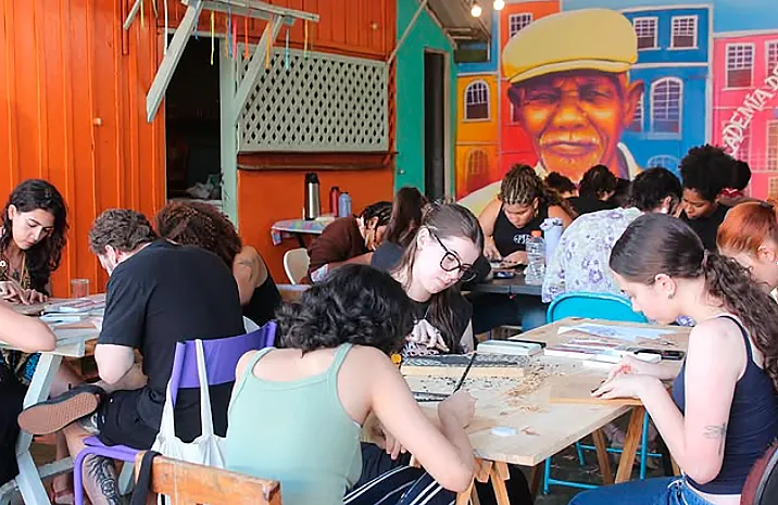 Casa da Vila recebe oficina gratuita de xilogravura