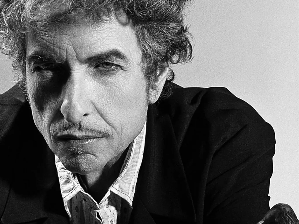 Bob Dylan completa 10 anos do Nobel de Literatura