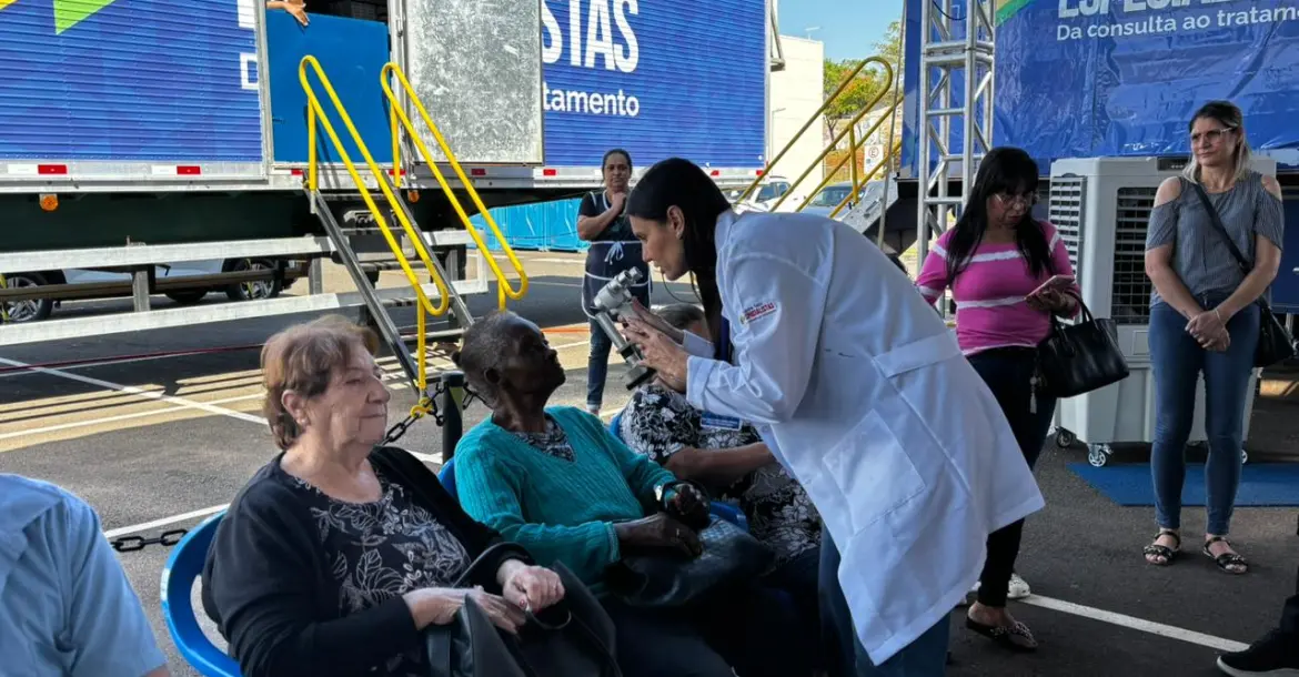 Carreta da oftalmologia já realizou mais de 600 cirurgias em Londrina