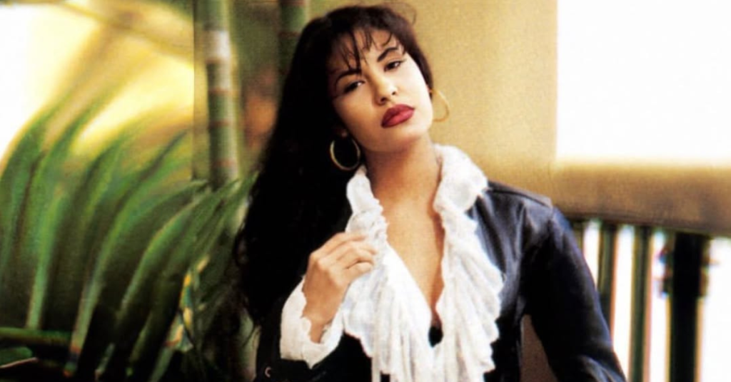 Selena completaria 55 anos e segue como um dos maiores nomes da música latina