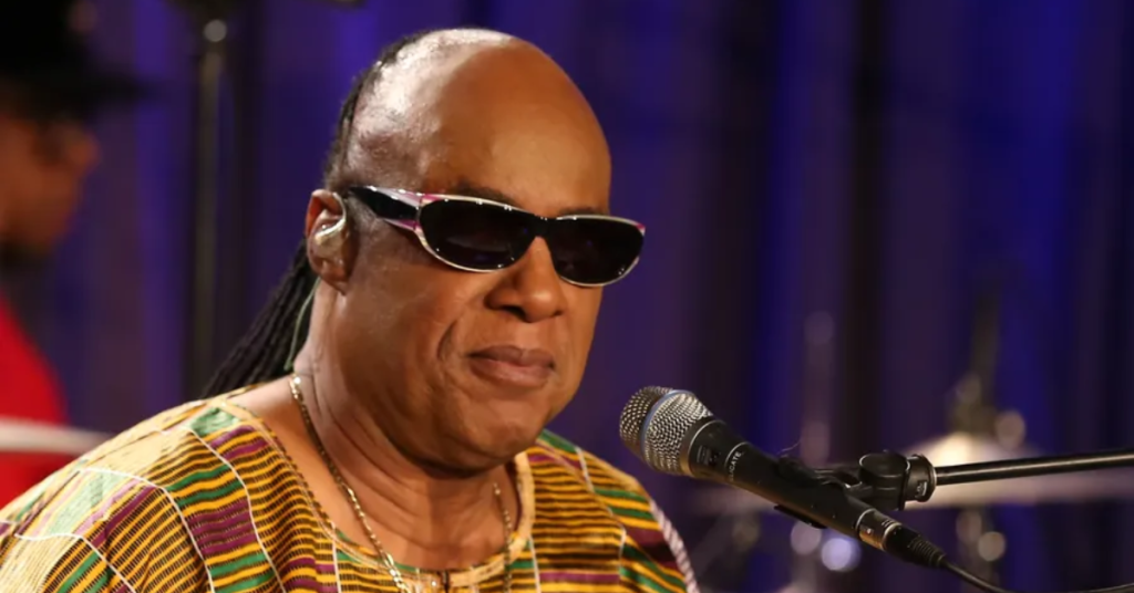Stevie Wonder completa 76 anos com legado histórico na música