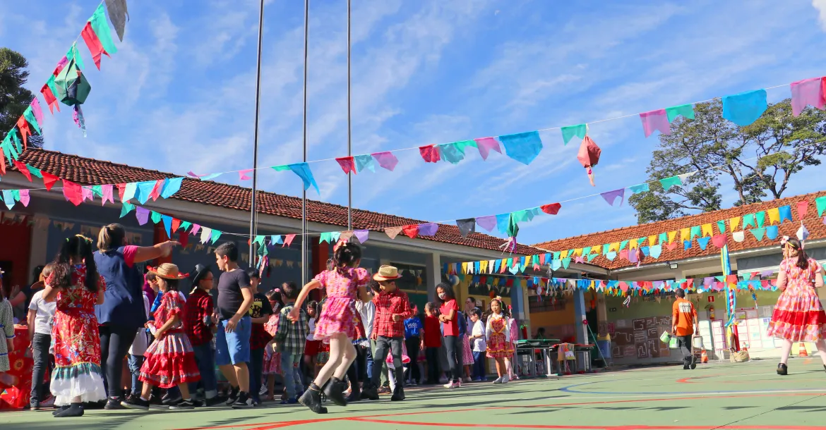 Festas juninas prosseguem nas unidades escolares municipais de Londrina
