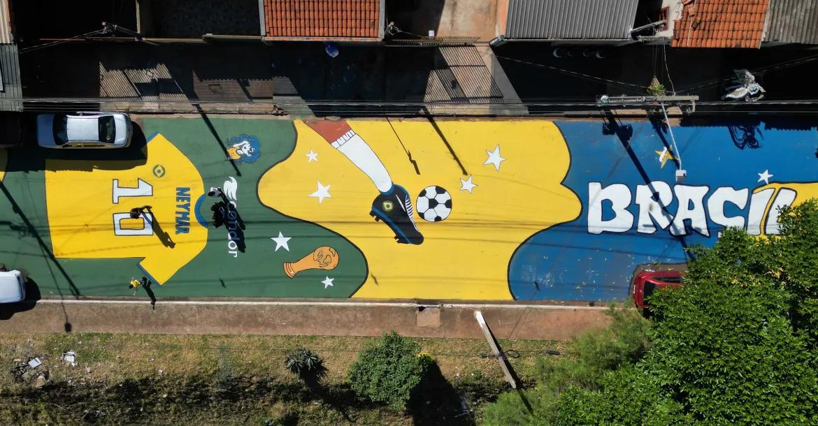 Prefeitura autoriza uso temporário de calçadas por bares e restaurantes durante a Copa do Mundo