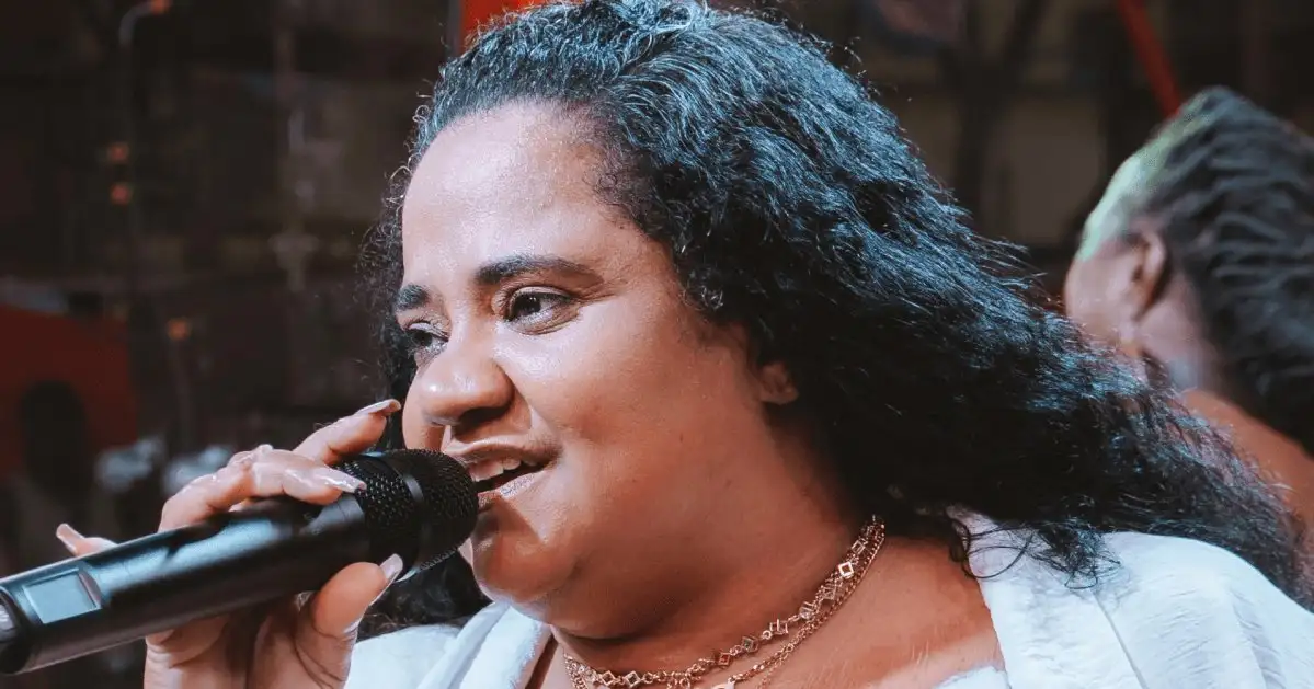 Morre a cantora Débora Cruz, sobrinha de Arlindo Cruz, aos 45 anos no Rio