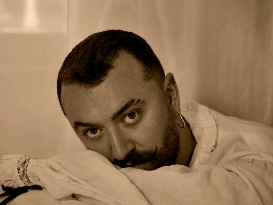 Novo disco de Sam Smith troca a pista de dança por arranjos intimistas