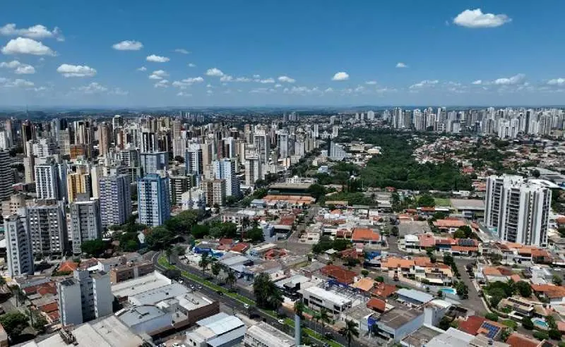 Semana começa amena em Londrina, mas temperatura sobe e ultrapassa os 30°C no fim de semana