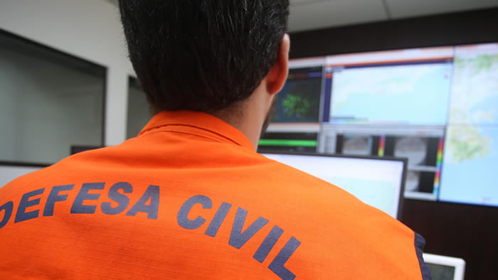 Defesa Civil alerta para risco de chuvas intensas e temporais em Londrina e região