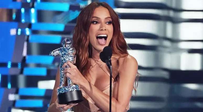 Anitta vence premiação no VMA pela segunda vez com clipe 'Funk Rave'