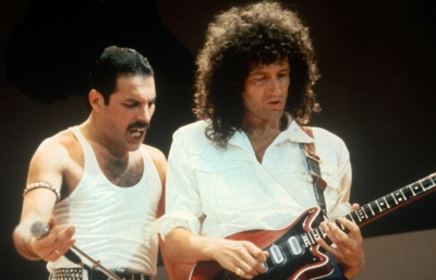 Brasileiro adquire itens de Freddie Mercury em leilão