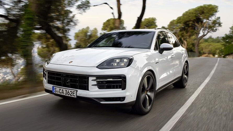 Porsche Cayenne S: último SUV antes de virar 100% elétrico