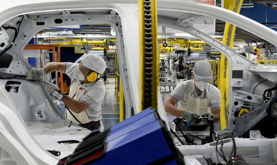 Atividade econômica tem queda de 0,77% em agosto