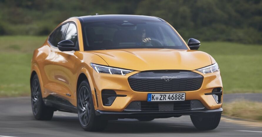Ford Mustang Mach-E chega ao Brasil por quase R$500 mil reais