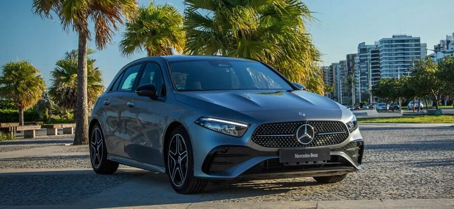Novo Classe A é legítimo Mercedes no luxo, desempenho e até no preço