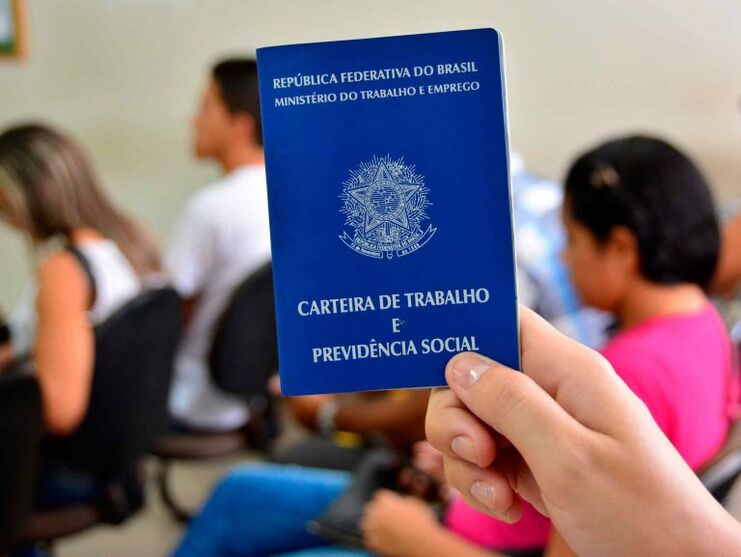 Brasil tem mais de 100 milhões de trabalhadores ocupados pela 1ª vez