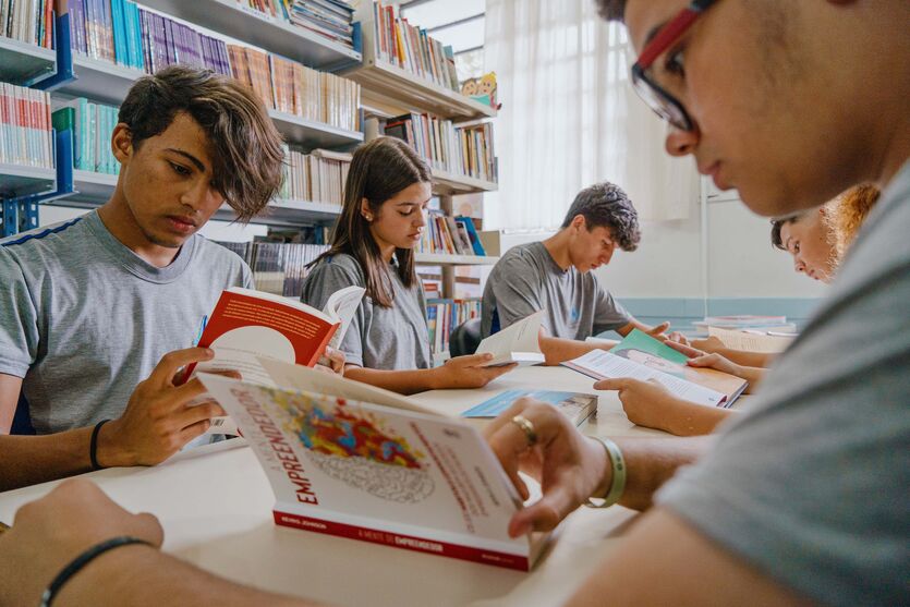 Dos 126 colégios, 82 optam pelo modelo cívico-militar para 2024