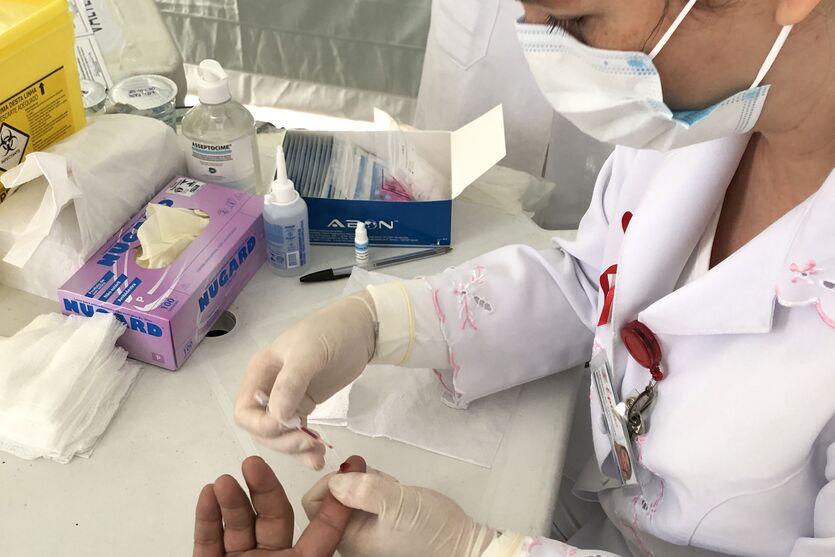 Luta contra a Aids: Ceasa Curitiba sedia ações do Dezembro Vermelho