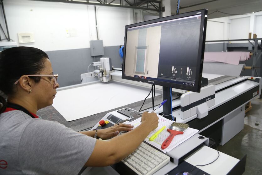 Paraná lidera geração de trabalho para mulheres no Sul