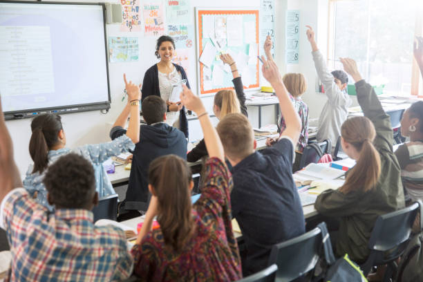 Alunos do Ensino Médio podem receber bolsa a partir de março