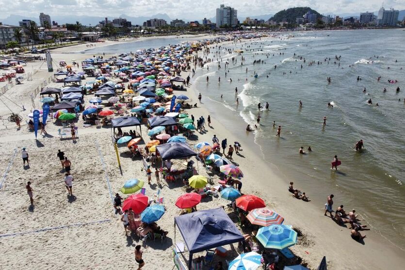 Sanepar produz 1,2 bilhão de litros de água nas duas últimas semanas