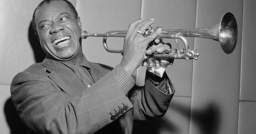 "White Christmas" música de Louis Armstrong ganha clipe oficial