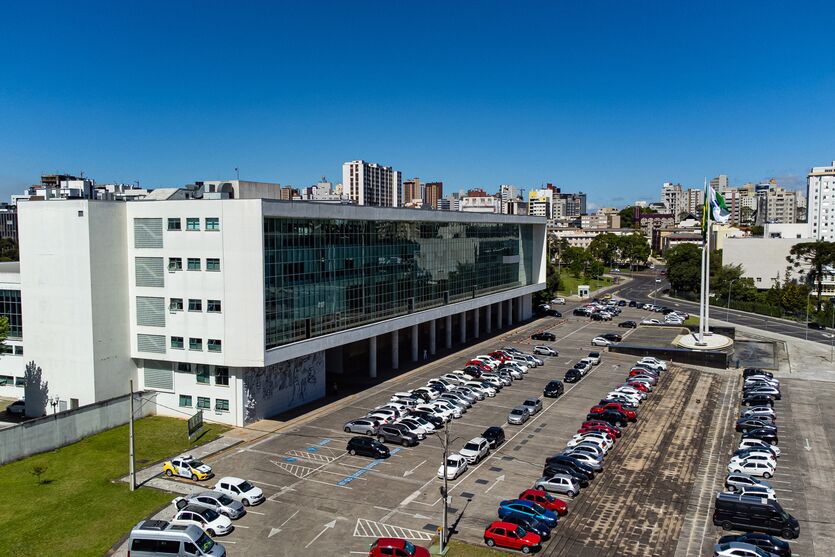 Inscrições para concurso do Quadro Próprio do PR começam na segunda