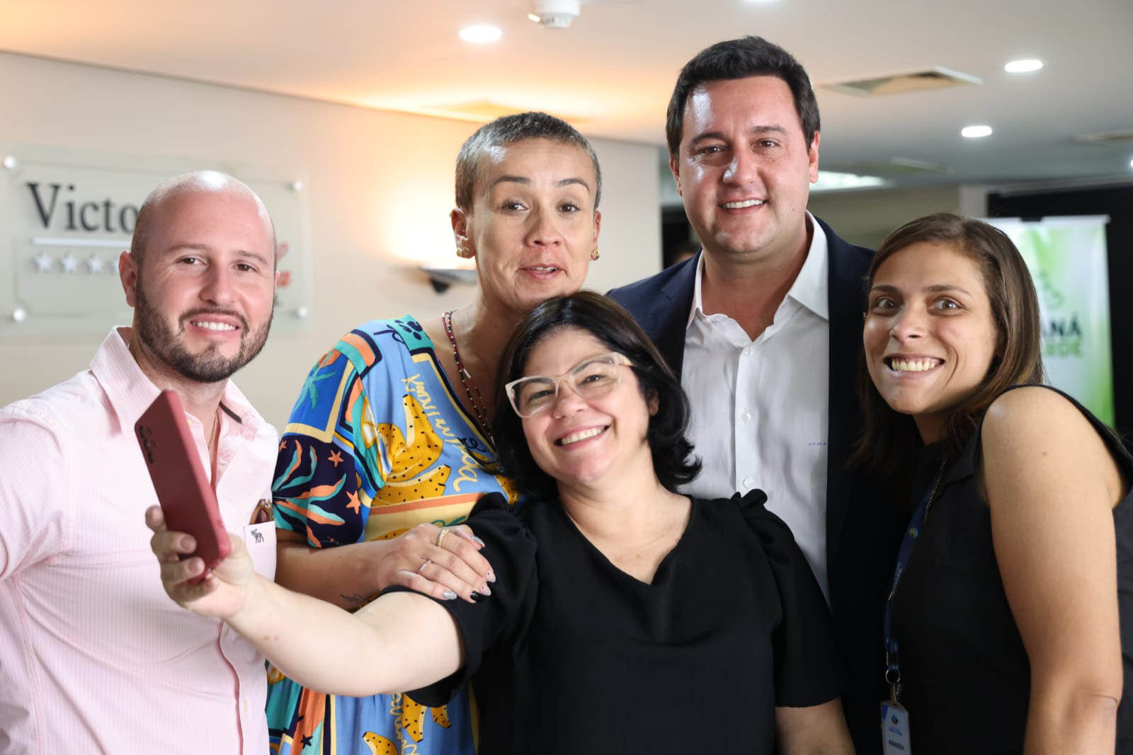 Após a posse de servidores, estado convoca  profissionais para o IAT