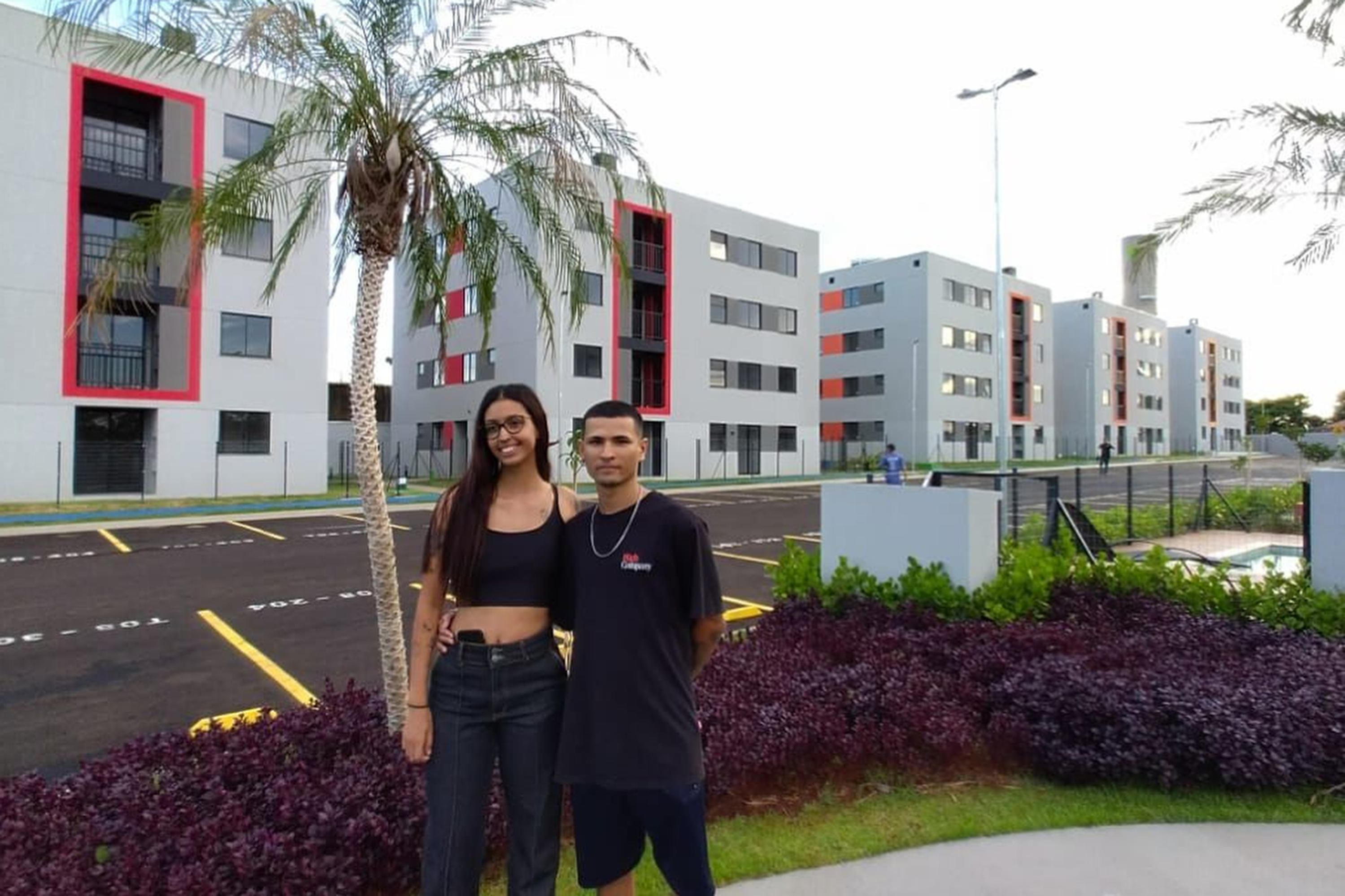 Com valor de entrada do Estado, famílias de Londrina adquirem imóveis