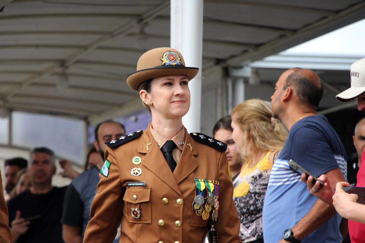Maria Fernanda é a primeira mulher a comandar o Colégio da PM do PR