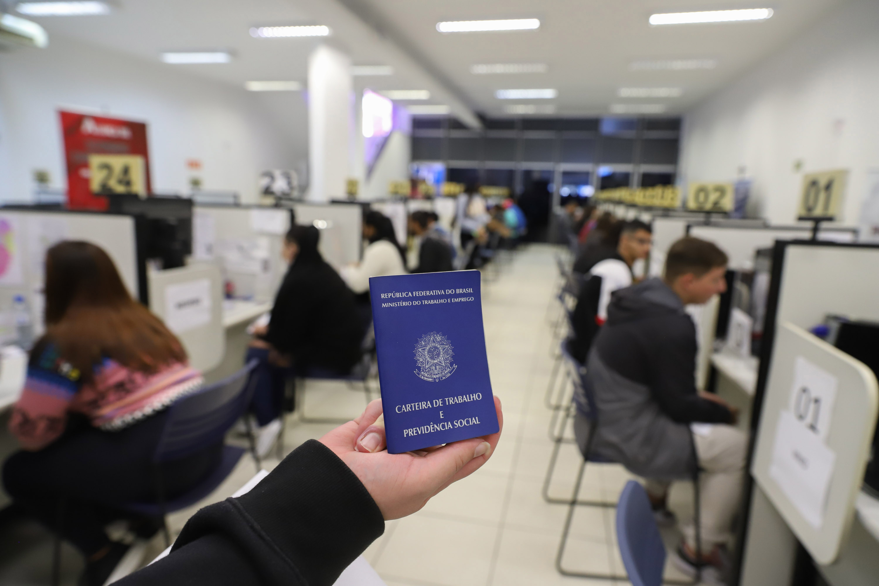 Paraná liderou contratação de jovens no 1º trimestre na região Sul