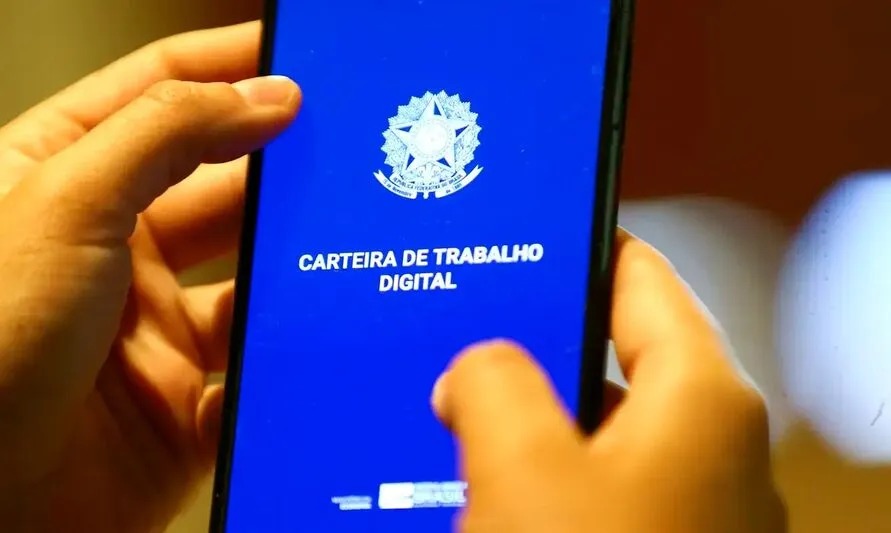 Taxa de desemprego recua para 7,1%, o menor do trimestre desde 2014