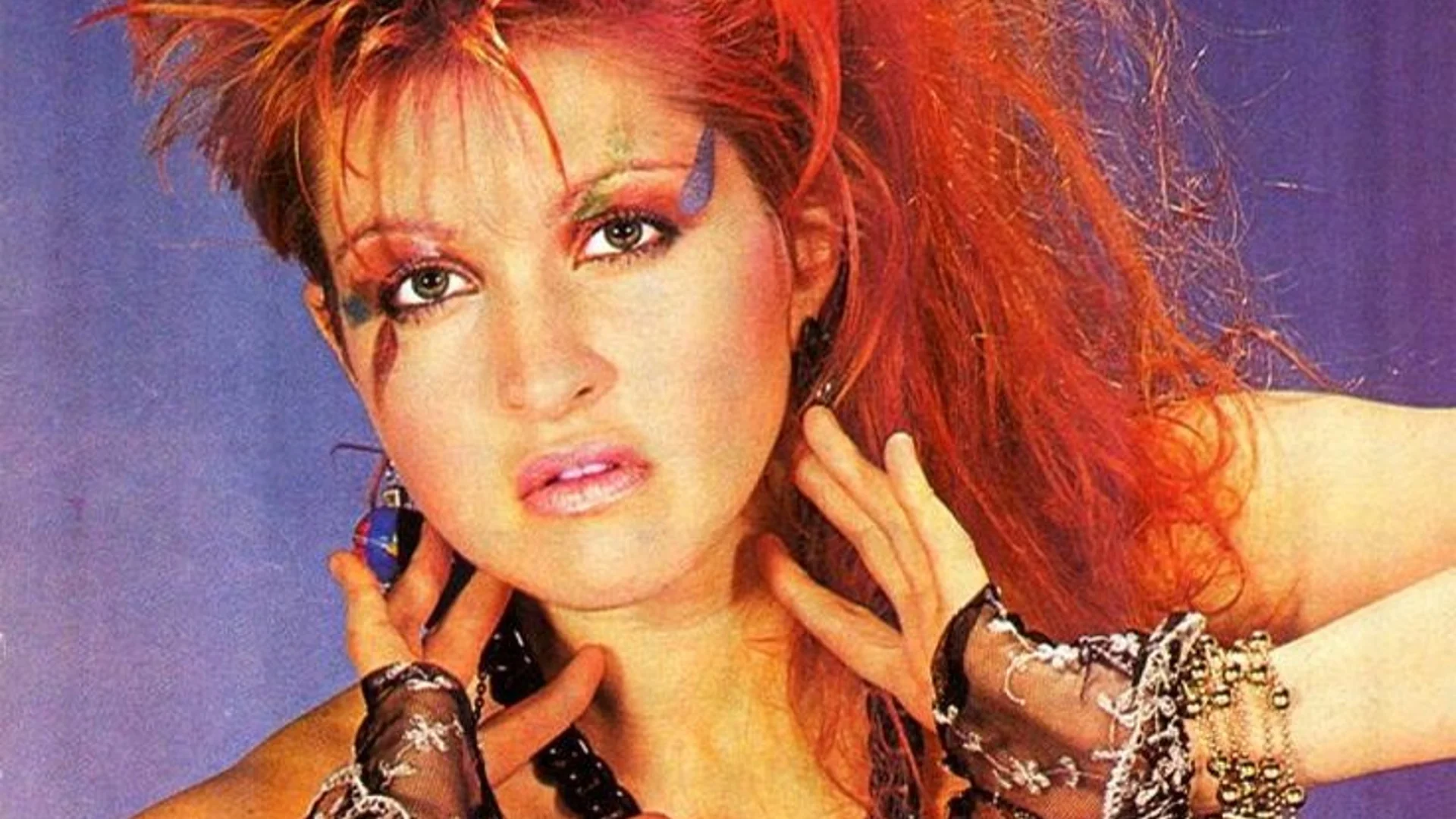 
		Aos 71 anos, Cyndi Lauper anuncia turnê de despedida