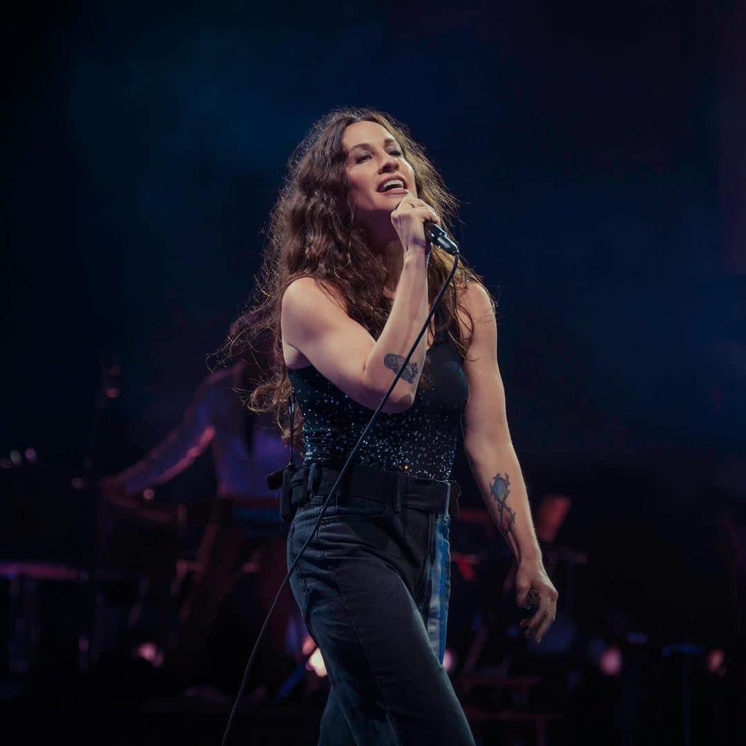 Alanis Morissette anuncia show em Curitiba em 2025