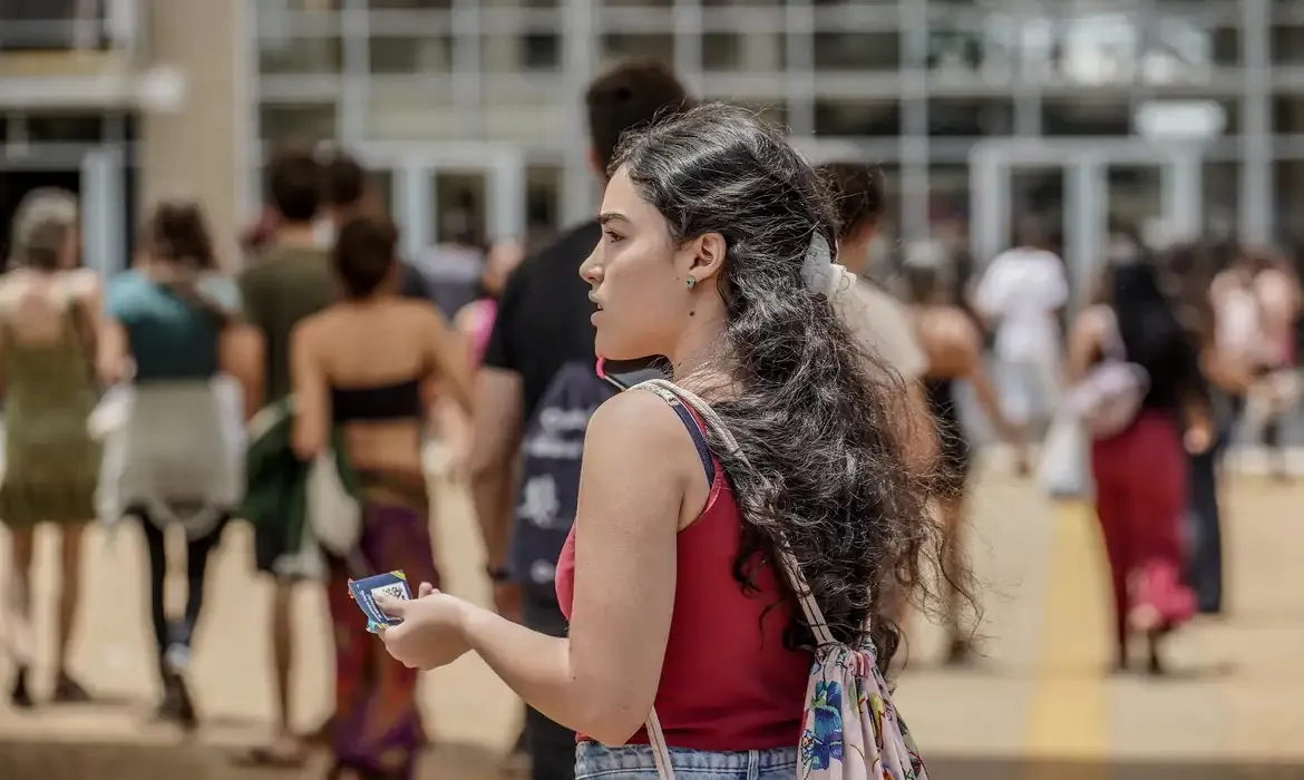 Número de inscritos no Enem 2024 supera em 10% total de 2023