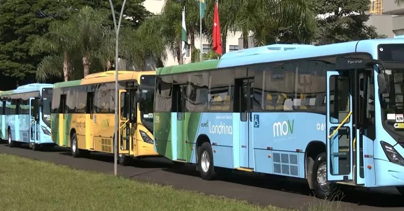 Londrina recebe 25 novos ônibus com Wi-fi e carregadores nos bancos