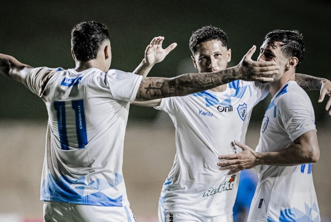 Londrina marca golaço e volta à liderança do Campeonato Paranaense