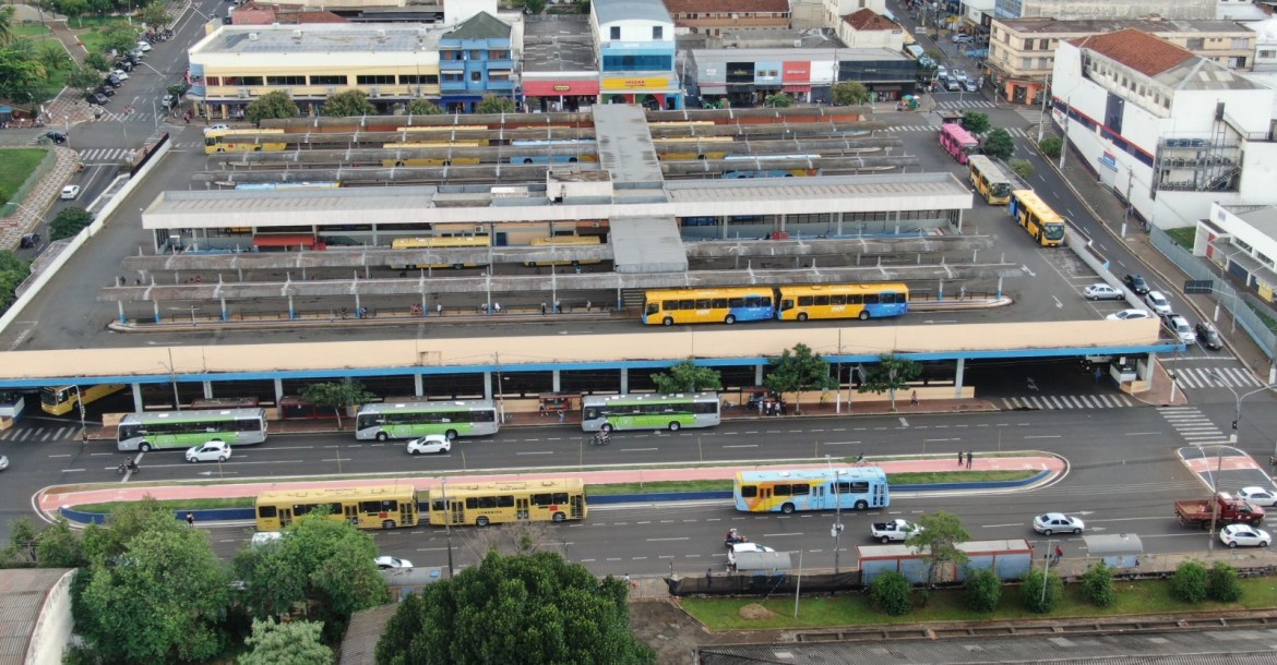 Obra no Terminal Central altera local de embarque e desembarque