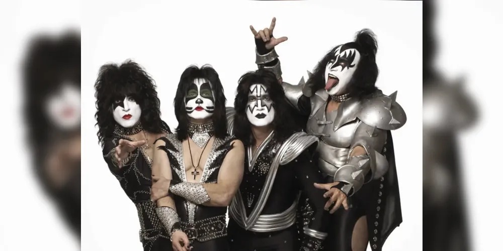Após dois anos, banda Kiss anuncia retorno aos palcos