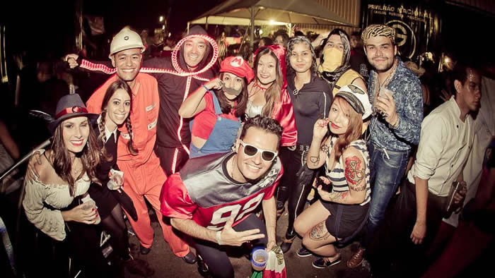 Maior festa fantasia do mundo deverá voltar à Londrina