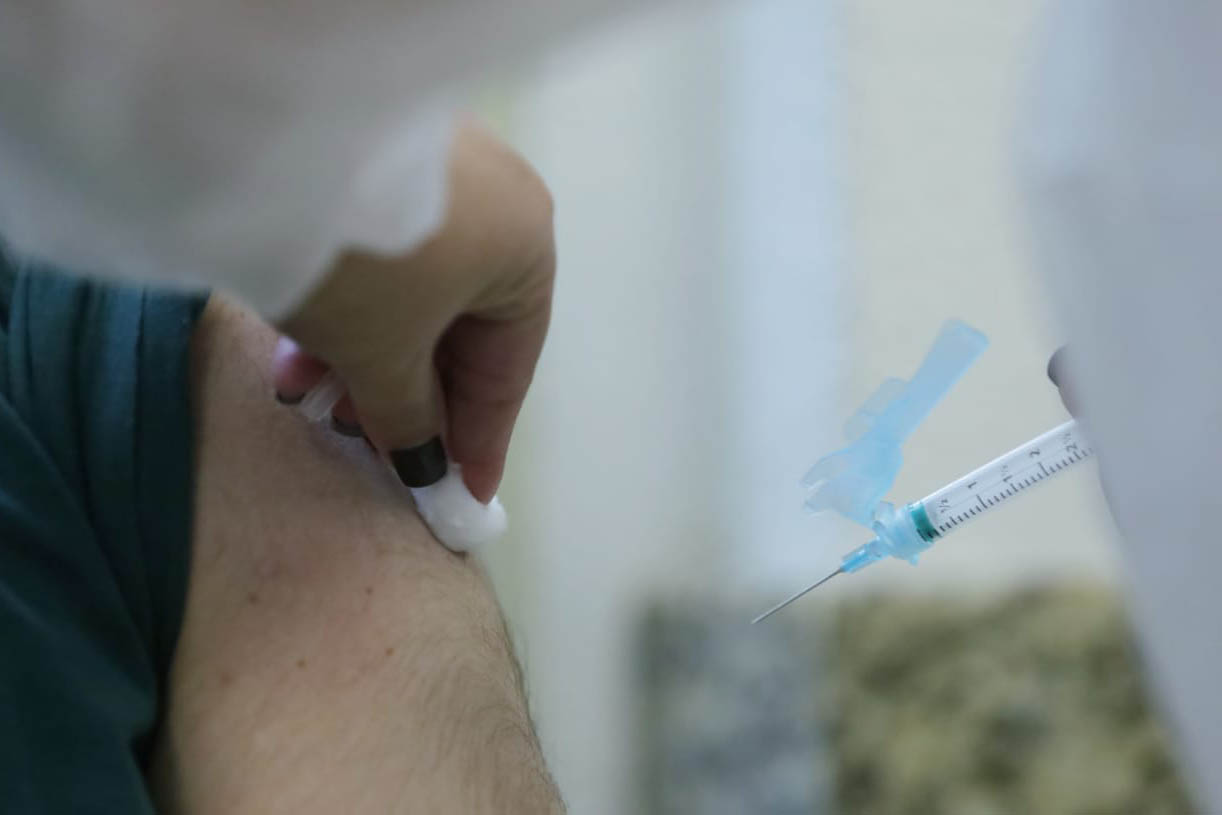Paraná chega a 2 milhões de vacinas da gripe aplicadas